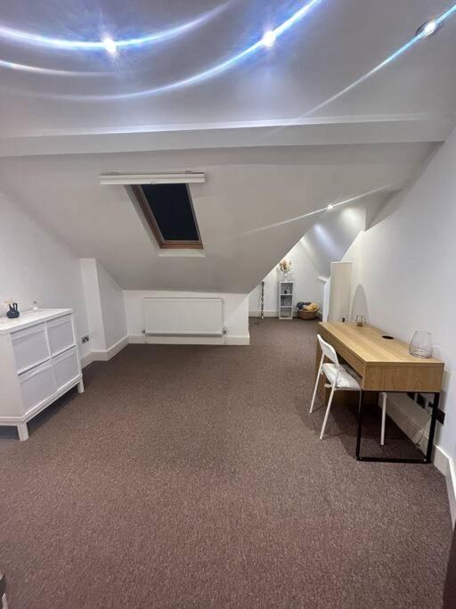 Peaceful 2-Bedroom Haven Peterborough Dış mekan fotoğraf